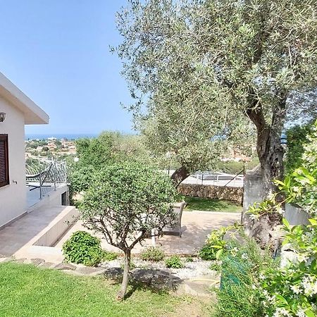 Iss Travel, Sea View Apartment Il Corbezzolo - Ground Floor With Air-Condition Сан Теодоро Екстериор снимка