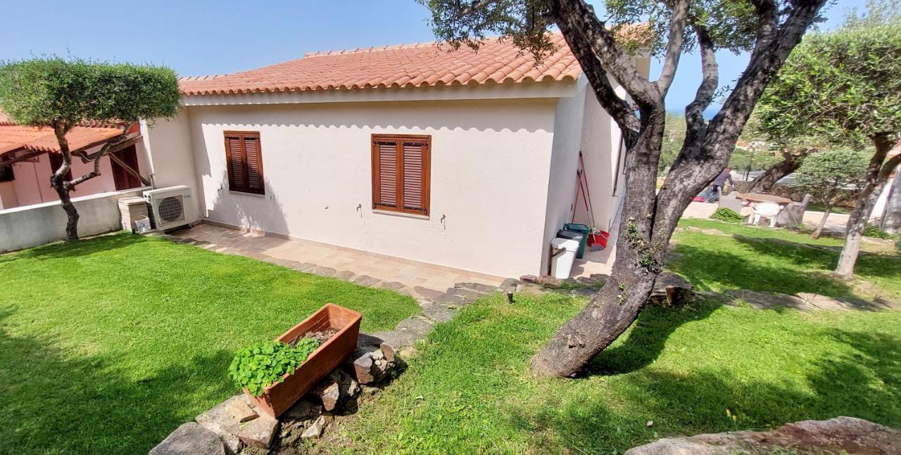 Iss Travel, Sea View Apartment Il Corbezzolo - Ground Floor With Air-Condition Сан Теодоро Екстериор снимка
